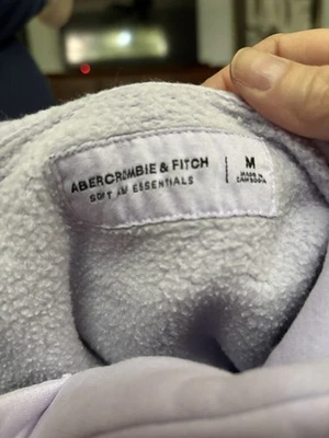 Abercrombie & Fitch Soft AF Essentials Foto 1 de 3