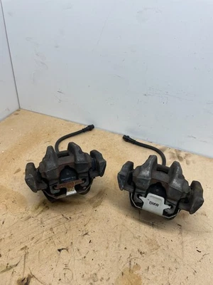 Комплект задних левых и правых тормозных суппортов для BMW F30 320i 328i RWD 87k Mi от оригинального производителя 2012-2016 годов выпуска - Изображение 1 из 4