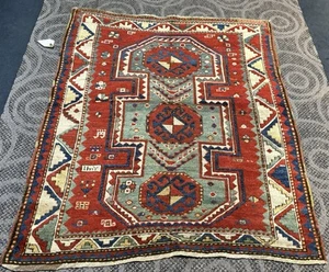 AN ATTRACTIVE SHIELD KAZAK CAUCASIAN RUG - Picture 1 of 10