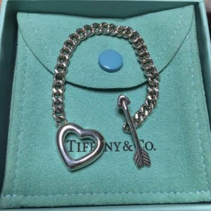 Tiffany & Co. Keychain Heart & Arrow Bag charm Silver 925 - Picture 1 of 20