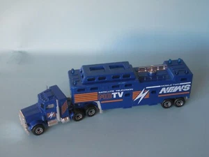 Camión de seguimiento Matchbox Convoy MBTV News Peterbilt azul oscuro CY15 Outine MB - Imagen 1 de 3