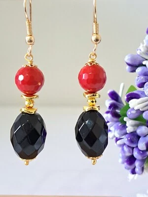 Orecchini Pietre Dure Onice Nero Con Perle Corallo Rosso  - Immagine 1 di 3