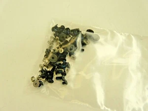 Schrauben aus einem Packard Bell EasyNote P7ys0  - Bild 1 von 1