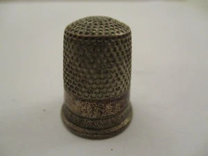 Antique Vintage Sterling Silver Thimble Size 6 Clam Sea Shell Engraved Rim - Picture 1 of 4