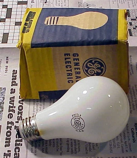 Lámpara ampliadora PH213 PH/213 GE | 250W | 115-120V | 3400K | ~7000 lúmenes | NOS | Foto 1 de 1