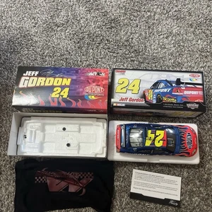 1:24 Action Jeff Gordon #24 DuPont 2007 Impala SS COT edición limitada - Imagen 1 de 24