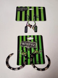 2 Pc Beetlejuice Strange Unusual & Sandworm Hoop Earrings NWT - Picture 1 of 2