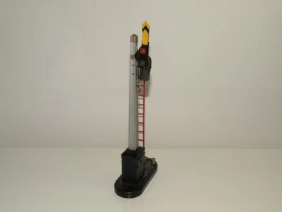 Lionel Postwar 151 Semaphore  TESTED - Image 1 of 3