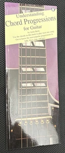 Understanding Chord Progressions for Guitar - 1995 Amsco Paperback Guide Book - Imagen 1 de 3