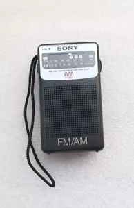 Sony Walkman Radio SRF-AX15 FM/AM Stereo/ In Excellent Condition - Picture 1 of 7