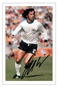 GERD MULLER Autógrafo Firmado FOTO Firma Regalo Estampado ALEMANIA OCCIDENTAL Fútbol - Imagen 1 de 1