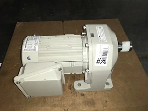 Sumitomo motor w/ gearbox, ZNHm05-1281-100, 1/2hp, NOS, LG-416 - Picture 1 of 4