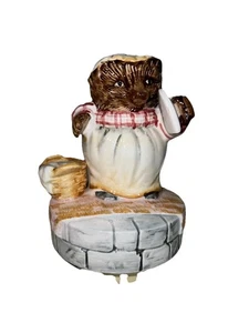 Beatrix Potter Schmid Rotating Music Box Mrs. Tiggy Winkle Vintage - Picture 1 of 13