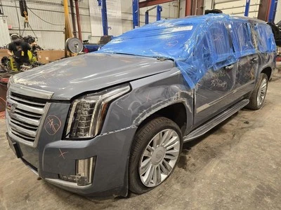 15 - 16 CADILLAC ESCALADE Radiator  E876612 - Image 1 of 4