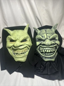 Zwei (2) benutzerdefinierte im Dunkeln leuchtende Zagone Schurke Dämon Gremlin Kobold Halloween Maske - Bild 1 von 5