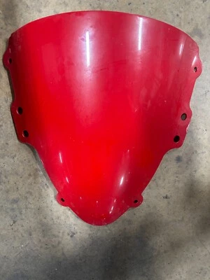 2004-2005 SUZUKI GSXR 600-750 AFTERMARKET WINDSHIELD RED -USED - Image 1 of 3