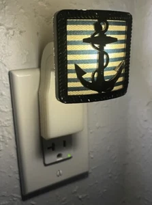 Bath Body Works Wallflower Plug In Nautical Anchor Nightlight Navy Blue Stripes - Picture 1 of 8