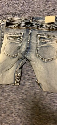 Vaqueros KDNK Foto 1 de 3