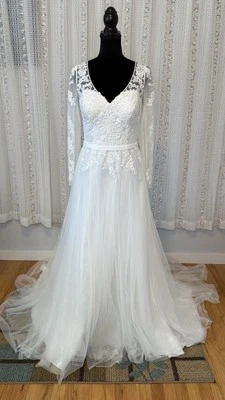 Wedding Dress Ivory Lace Embroidery Long Sleeve David’s Bridal Sz 12 Short Train - Image 1 of 4