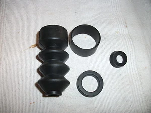 AUSTIN A40 SOMERSET DEVON BRAKE MASTER CYLINDER REPAIR KIT - Picture 1 of 1