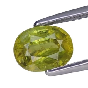 1.54CTS Green natural sphene oval loose gems "see video " - Picture 1 of 3