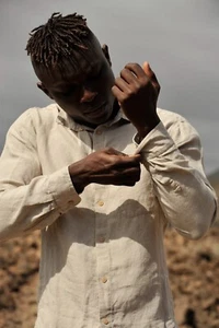 Classic Linen Style: The Essential Long Sleeve Man's Shirt - Picture 1 of 17