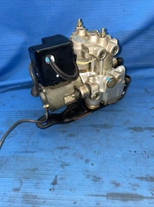 1990-1993 Nissan 300ZX Z32 2+2 ABS Pump OEM Brake System - Picture 1 of 11