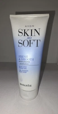 Gel de Barbear Avon Skin So Soft Silky Stay Novo - Imagem 1 de 3