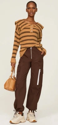 Suéter pequeño LINE AND DOT para mujer cuello popover tejido a rayas elástico marrón Foto 1 de 4