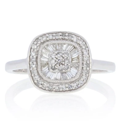 Nuovo .33ctw Singolo & Baguette Taglio Anello Diamante - Argento Grappolo Due - Immagine 1 di 4