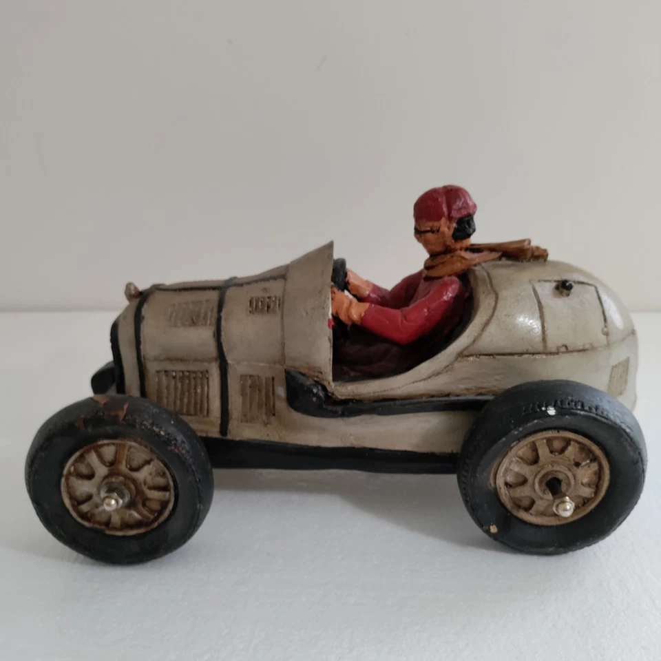 "Estatuilla de coche de carreras de madera estilo vintage modelo de conductor 15"" pintada a mano decoración retro" Foto 1 de 4