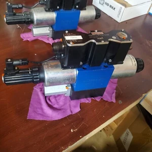 Rexroth 4wreq10q5-75-23/v8f-24pa60 - Picture 1 of 1