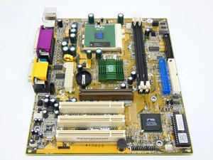 CHAINTECH 6VIA4 100-E100A motherboard Socket 370 with Intel Celeron 733MHz CPU - Picture 1 of 3