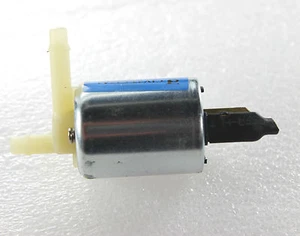 12V Pneumatic Solenoid Valve - 4 PSI - Normally Closed - 3/16 - Picture 1 of 5