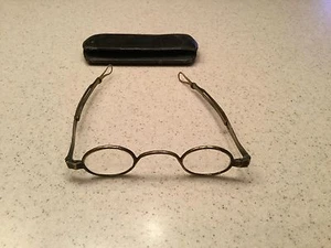 Gafas antiguas raras con borde de metal vintage con brazos ajustables con estuche antiguo - Imagen 1 de 12