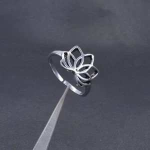 Lote de 5 anillos ajustables oxidados de loto hechos a mano joyas enchapadas en plata - Imagen 1 de 7