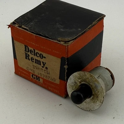 Interruptor de luz domo jamba 88 puertas Chevy Impala Olds 1957-1962 GM DELCO 1998748 NUEVO DE STOCK Foto 1 de 3