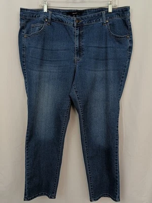 Jeans feminino jeans 24/7 tamanho 20W pequeno lavagem média perna reta - Imagem 1 de 4