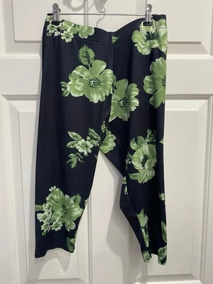 Leggings Capri Feminina Preta Verde Floral Cintura Elástica M - Imagem 1 de 3