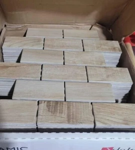 Daltile Parkwood beige 12 Zoll x 12 zoll Keramik Ziegel Fuge Mosaikfliese 10 Quadratfuß - Bild 1 von 3