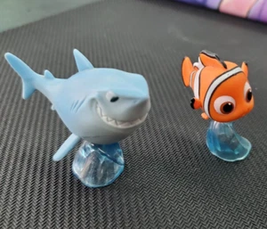 Thinkway Toys Disney / Pixar Finding Nemo 2 Inch Mini Figures Bruce and Nemo Lot - Picture 1 of 7