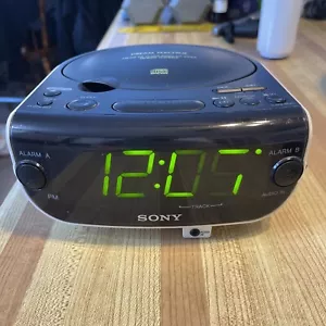 Sony ICF-CD814 Dream Machine FM/AM Radio CD Player Dual Alarm Clock TESTED - Picture 1 of 11