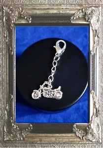 ANHÄNGER SCHLÜSSELANHÄNGER TASCHENANHÄNGER MOTORRAD KRAFTRAD mit Karabinerhaken - Bild 1 von 2