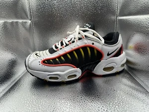 Size 6.5 - NIKE AIR MAX TAILWIND IV WHITE BLACK BRIGHT CRIMSON (J1) - Picture 1 of 5