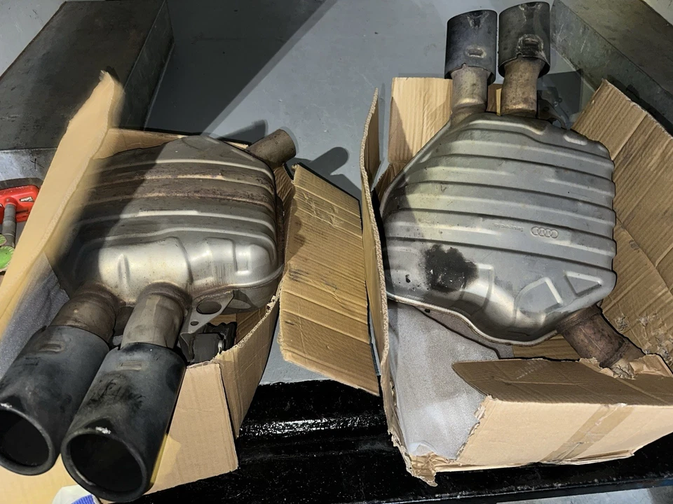 Silenciadores Audi S6 S7 2016-2018 OEM (equipamiento de escape deportivo) (necesita motores de válvula) Foto 1 de 3