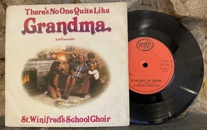 St Winifreds School Choir - No-one Quite Like Grandma - 7" Single 1980 FP 900 - Picture 1 of 4