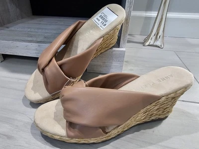 Anne Klein 女式棕褐色楔形凉鞋 11 码 — 第 1/3 张图片