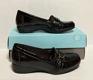Womens Life Stride Donnell Slip-on Loafer Crocodile Print Brown US 7M NOS - Picture 1 of 8
