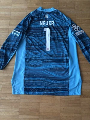 FC Bayern München Trikot von Manuel Neuer In der Champions League Version - Bild 1 von 4