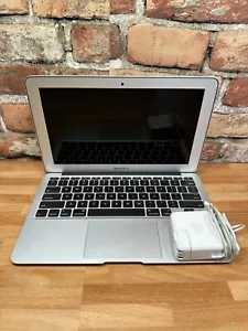 MacBook Air 11" (2013) A1465 i5-4250U 1,30 GHz 4 GB RAM 128 GB SSD computer portatile - Foto 1 di 7